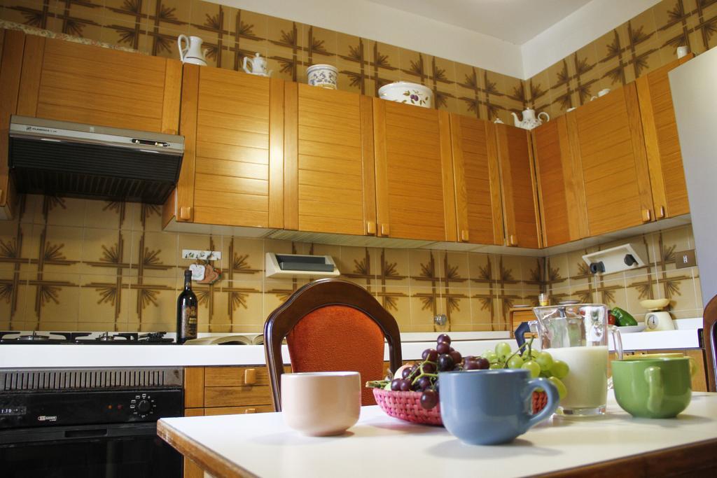 Casa Dada Apartment Чефалу Стая снимка